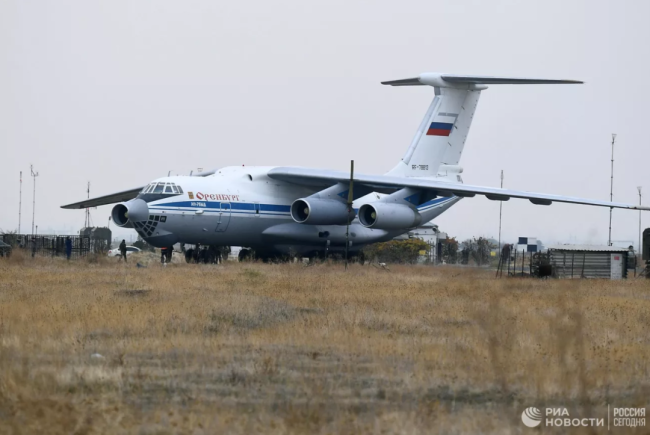 据俄罗斯国防部消息，俄防空部队在多地成功拦截了乌克兰无人机群，共击落乌克兰无人机超过72架。然而，乌克兰方面并未对此消息进行公开回应或证实。因此，关于双方的具体军事行动和战况，需要以官方公开信息为准。同时，战争涉及到双方的人员伤亡和损失，需要谨慎对待。最重要的是，各方应保持克制态度，避免进一步加剧冲突和紧张局势。