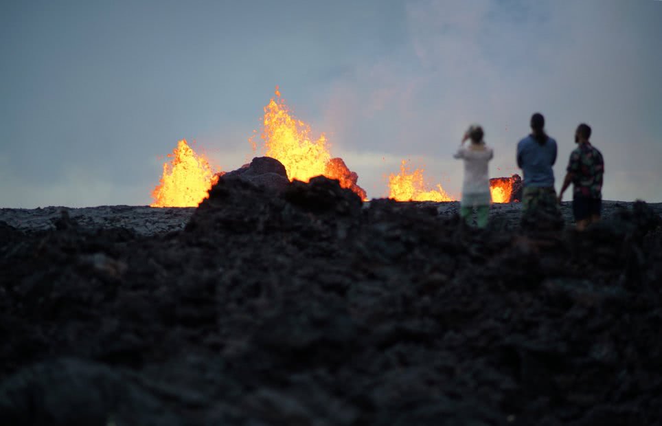 夏威夷一火山喷了3天